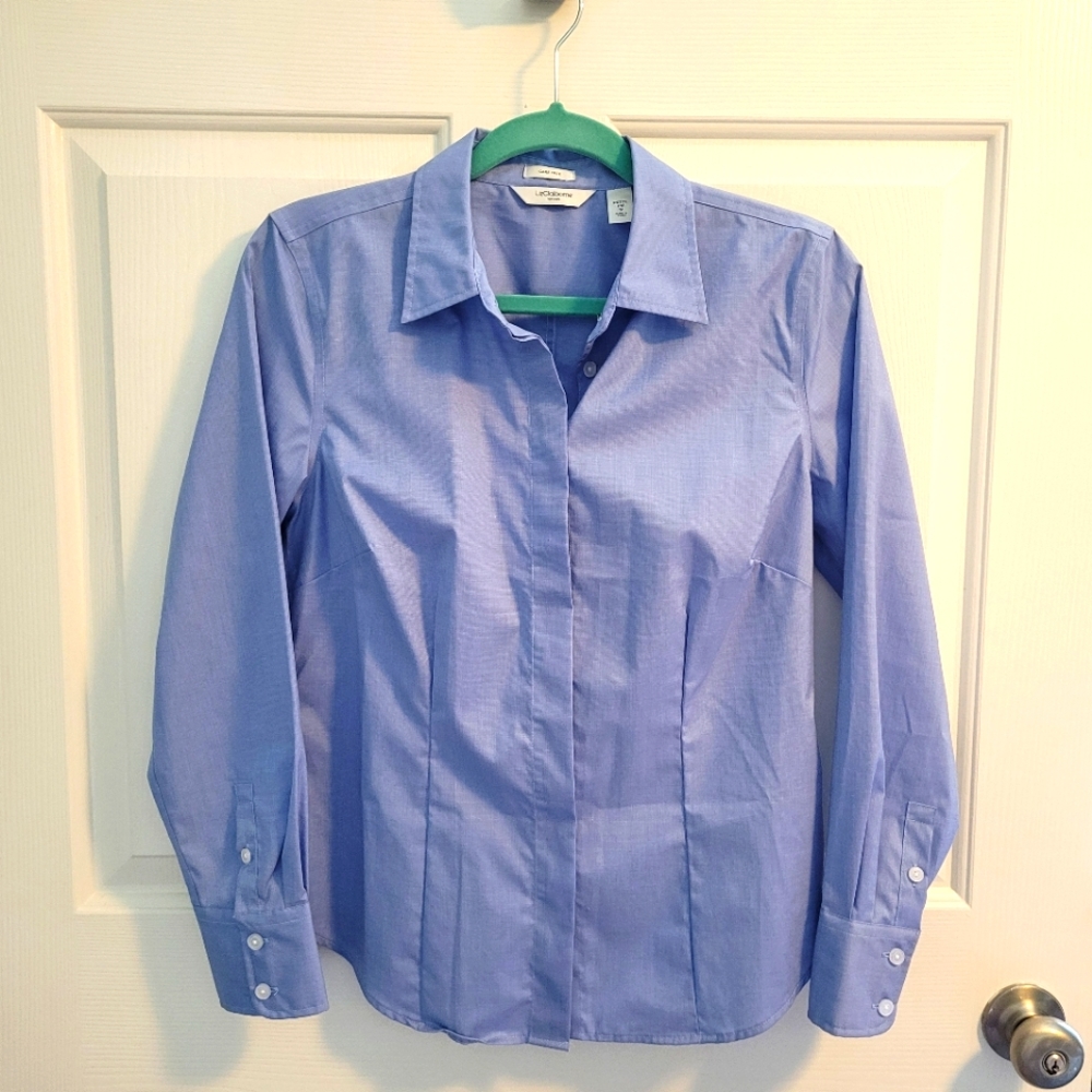 Nwot Liz Claiborne Structured Button Up Shirt - image 2